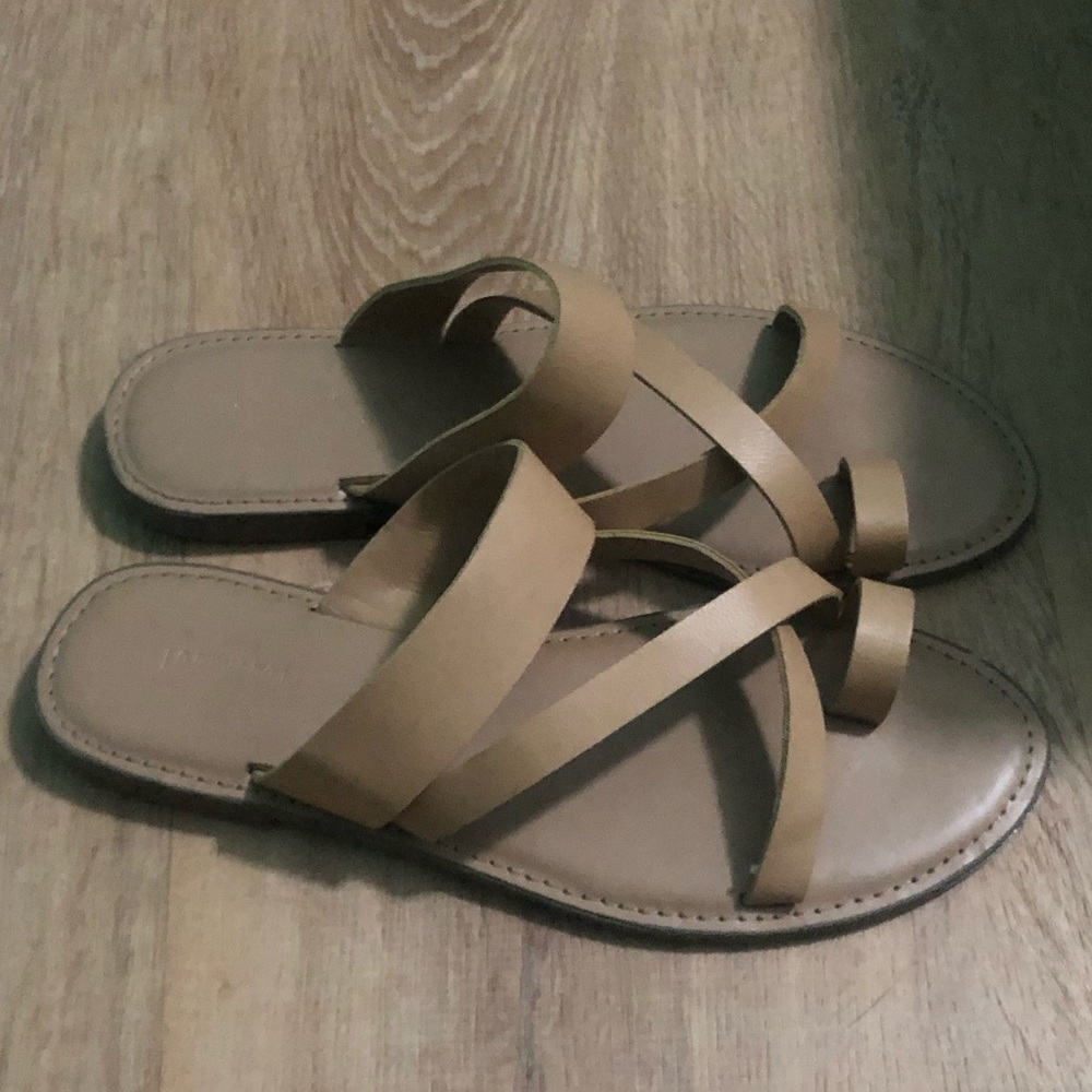 Forever 21 beige sandals